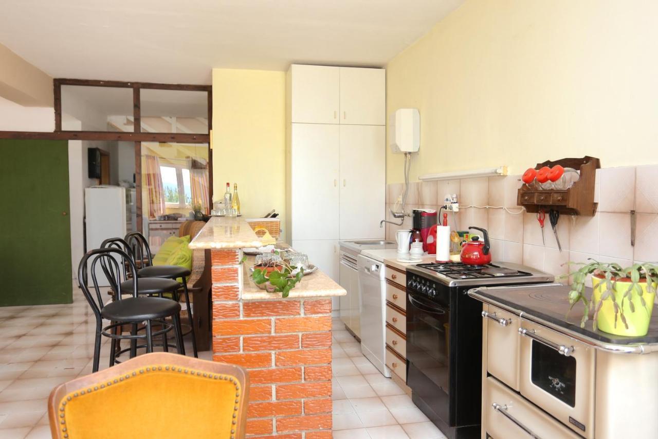 Apartments By The Sea Marusici, Omis - 1024 ميميتسا المظهر الخارجي الصورة