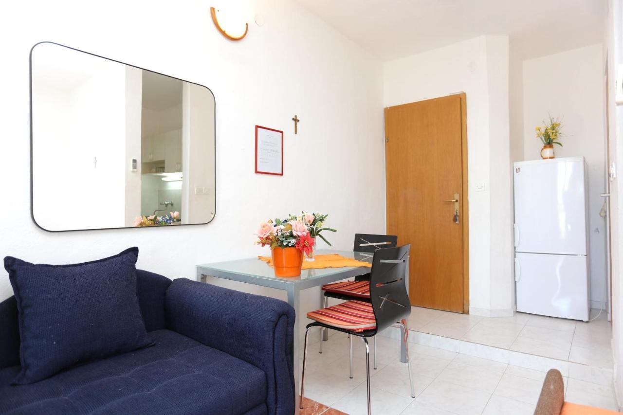 Apartments By The Sea Marusici, Omis - 1024 ميميتسا المظهر الخارجي الصورة