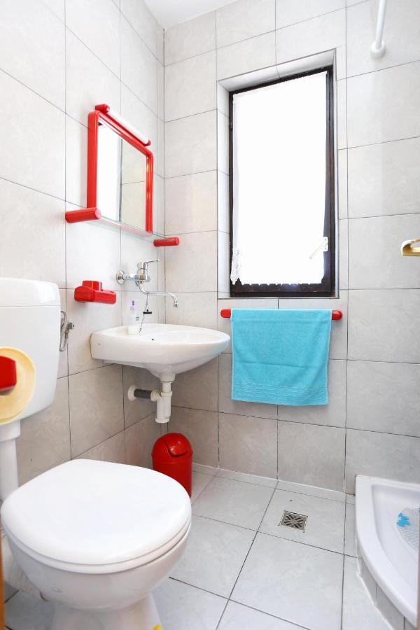 Apartments By The Sea Marusici, Omis - 1024 ميميتسا المظهر الخارجي الصورة