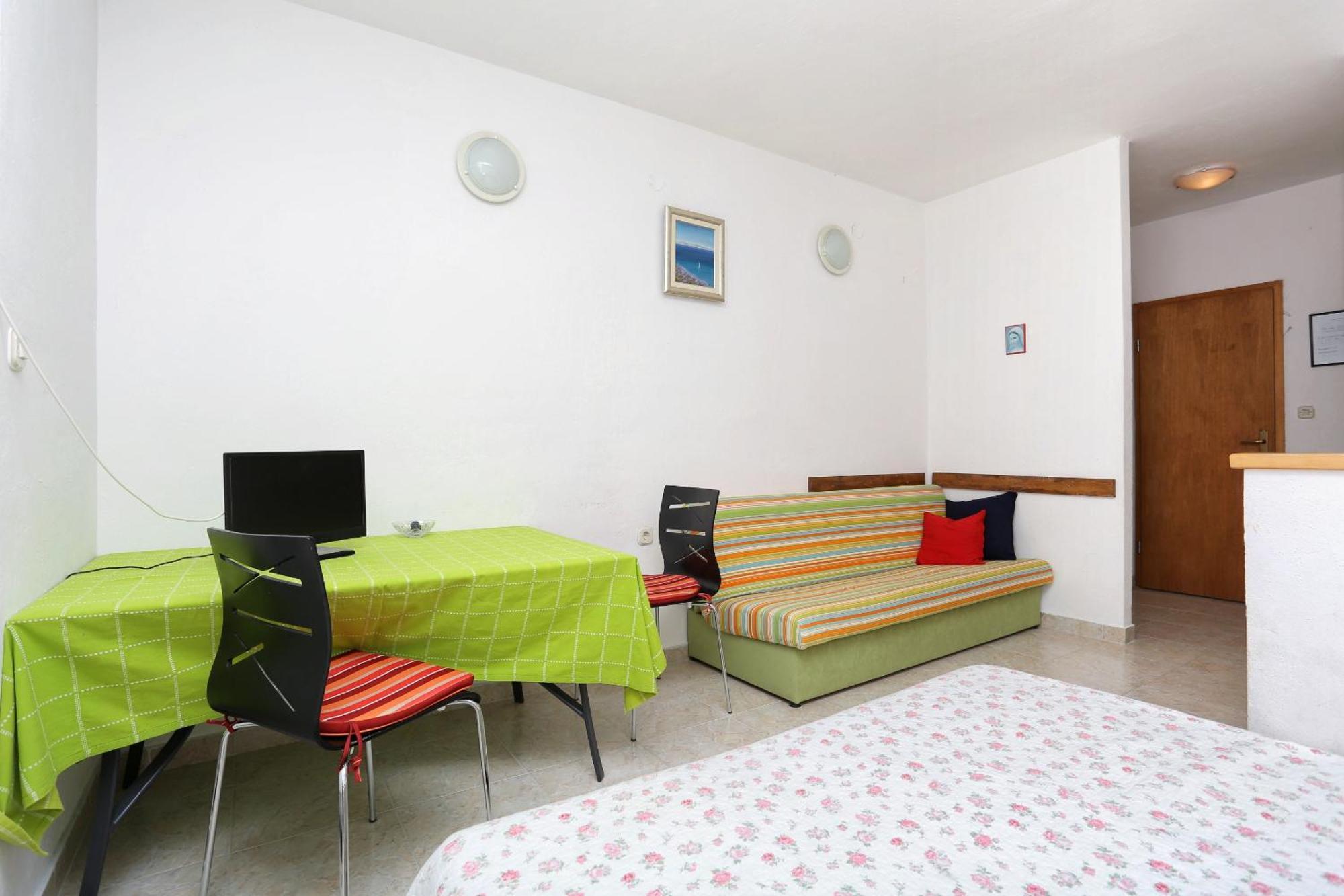 Apartments By The Sea Marusici, Omis - 1024 ميميتسا الغرفة الصورة