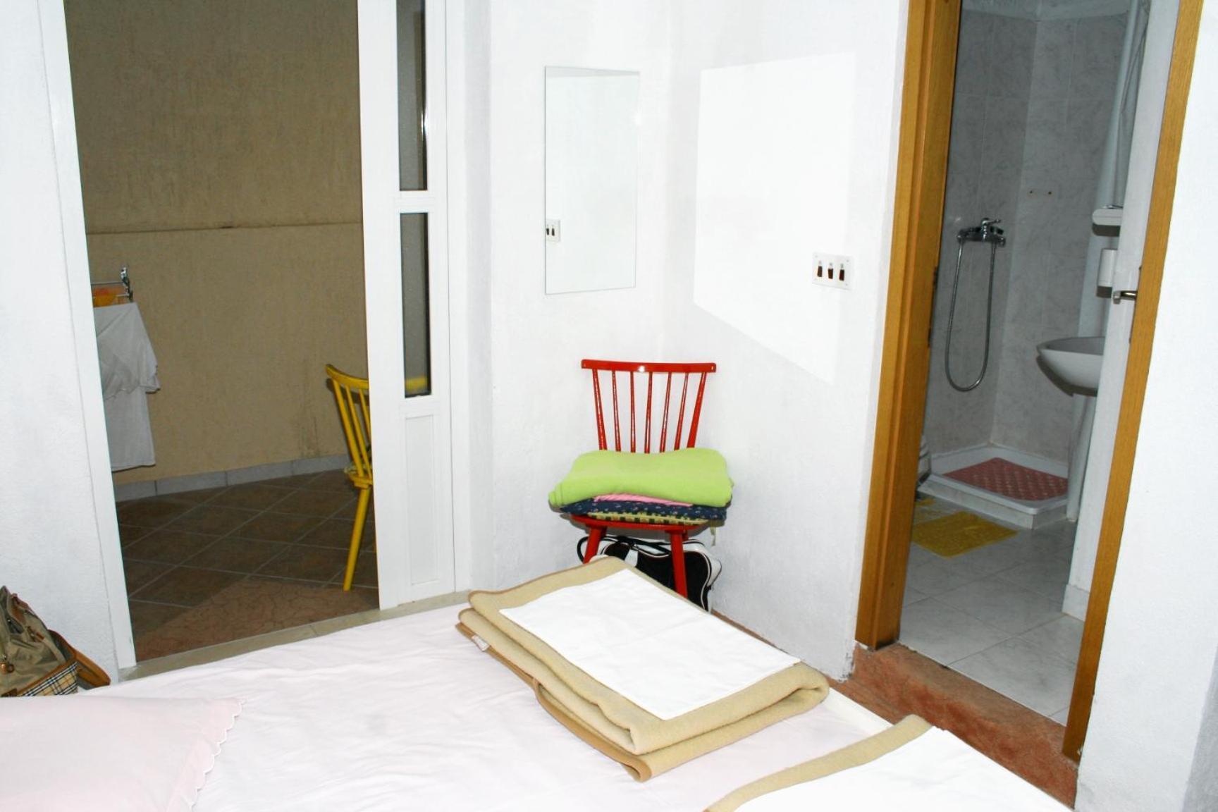 Apartments By The Sea Marusici, Omis - 1024 ميميتسا الغرفة الصورة