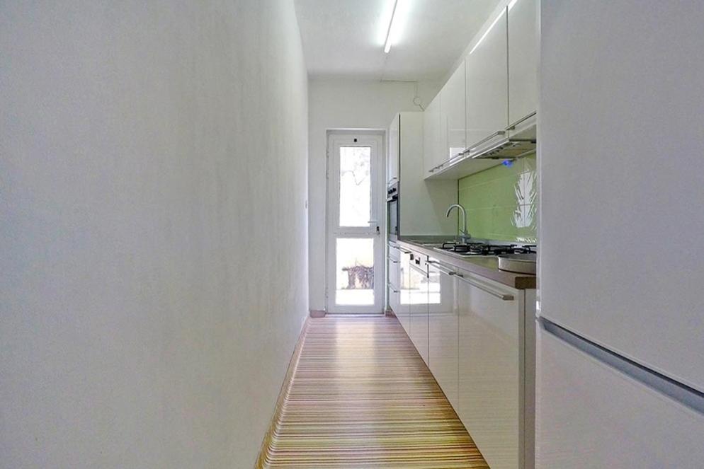 Apartments By The Sea Marusici, Omis - 1024 ميميتسا الغرفة الصورة